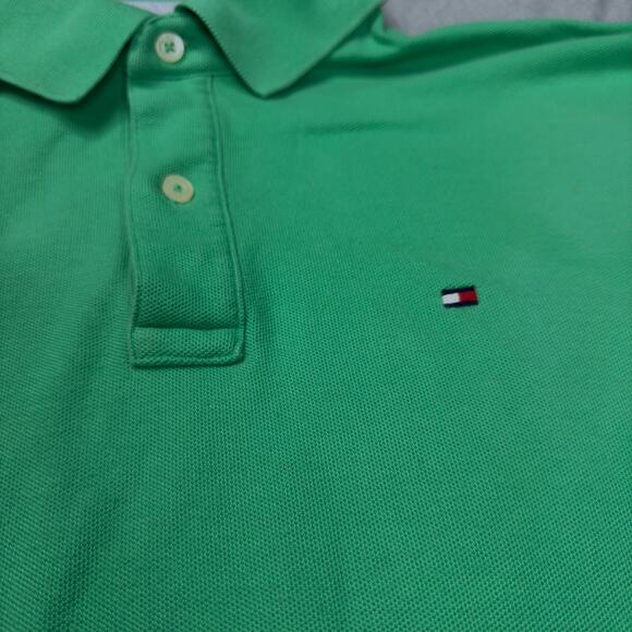 Men's Tommy Hilfiger Short Sleeve Green Polo Collard Shirt Size Medium - Picture 3 of 8